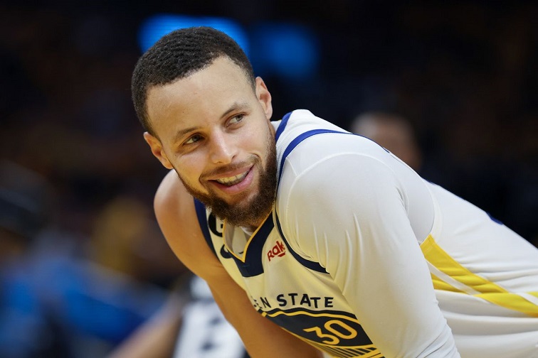 ¿Qué jugadores de baloncesto mayores de 30 años han hecho realidad la idea de un hombre, un equipo?